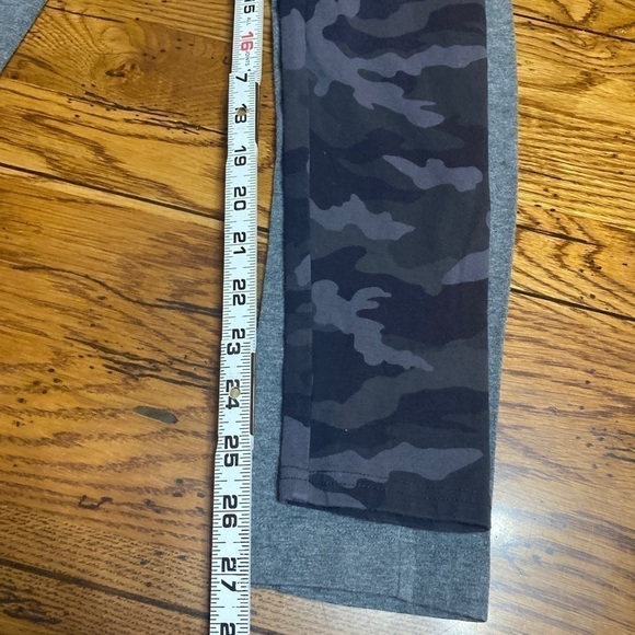 Old Navy Sweatshirt Small Womens Active Purple Long Sleeve Crew Neck. P22 - Picture 5 of 7